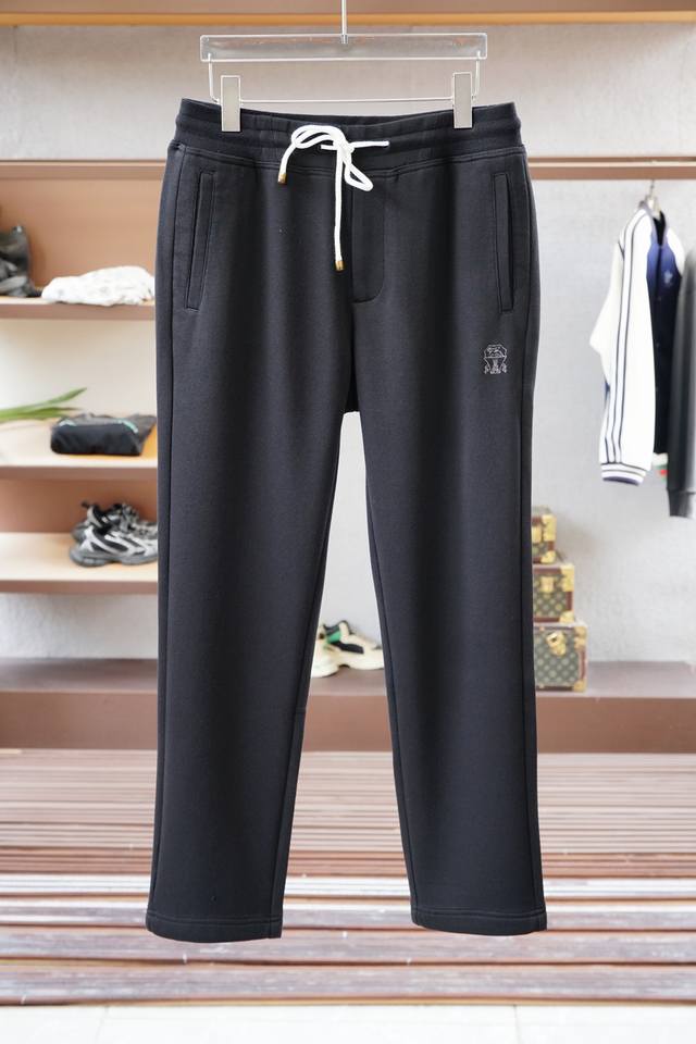 Bc-2025早秋新款休闲裤官网同步发售。品牌经典Logo休闲裤，定制面料，舒适度极好，手触感强烈。辨识度极高，完美品相工艺。 尺码: M-3Xl