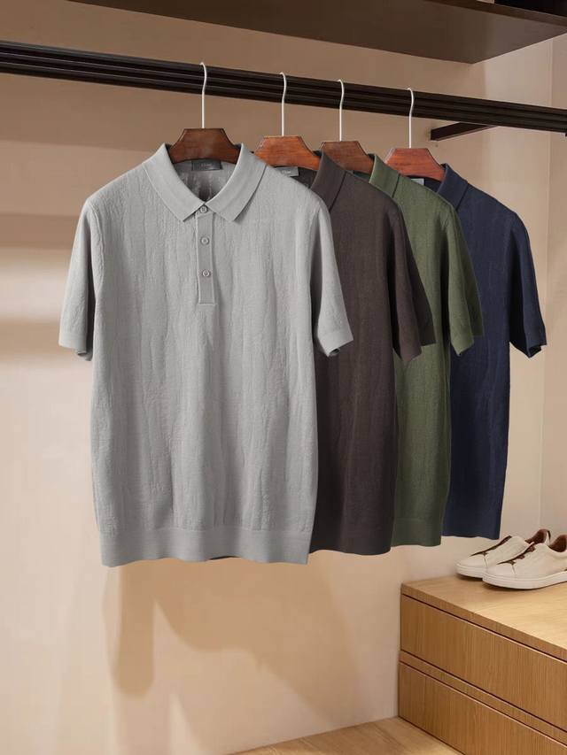 Dior提花针织桑蚕丝毛衣，独特的提花图案、精心设计展现出不同的美感，优雅而又充满艺术气息 码数：M-3 Xl 颜色：上青，咖色，绿色，灰白Fzl 型号：321