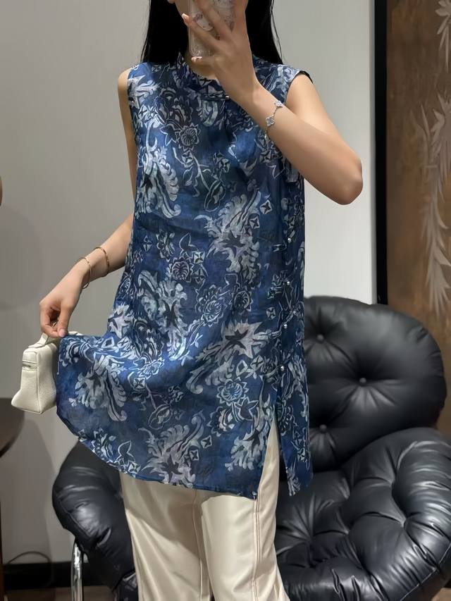 无敌爆款 高级复古青花瓷立领裙 衣身布满精致花卉图案，线条流畅、形态优美，传统元素与时尚感兼具，中式风情浓郁，尽显优雅气质 Smlxl