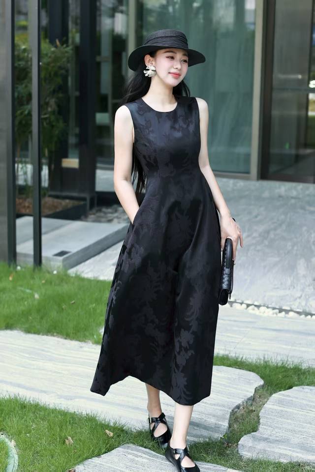 25早秋上新 天丝亚麻提花收腰连衣裙 杏色，黑色S-Xl