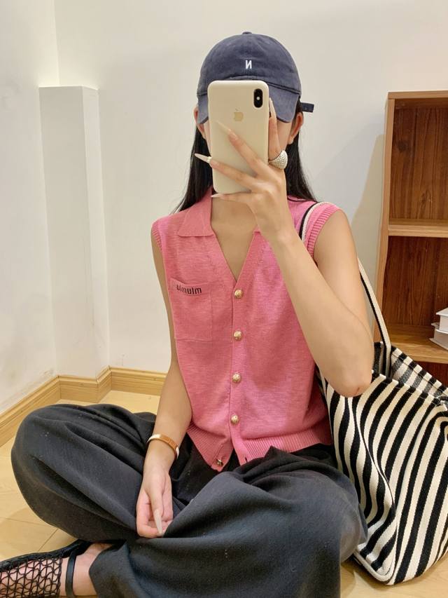 新款时尚百搭显瘦翻领无袖针织宽松休闲上衣 均码 亚麻