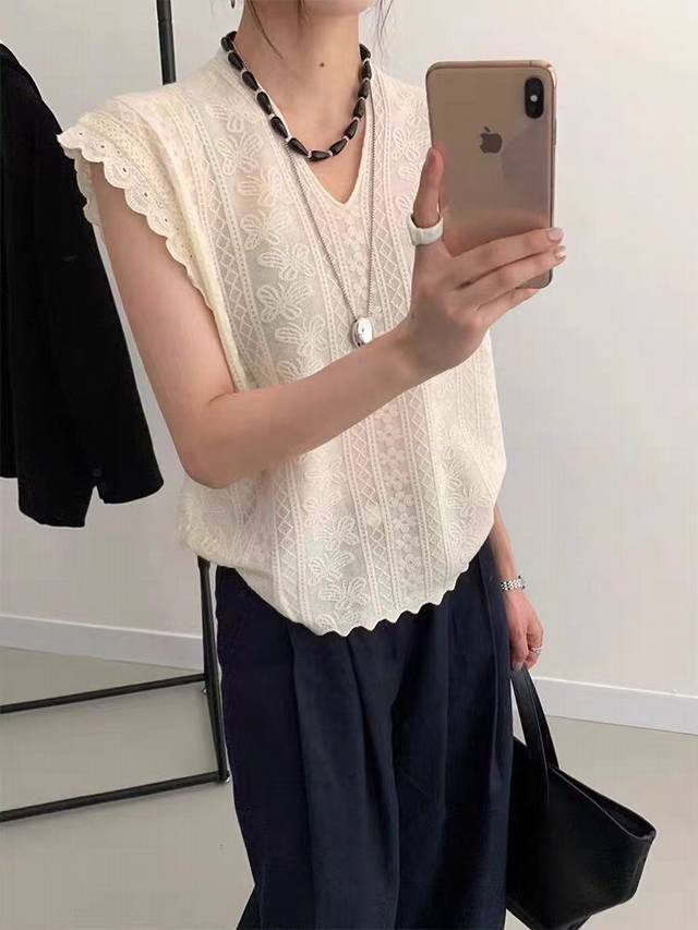 法式V领蕾丝薄款针织衫针织短袖新款设计感小飞袖上衣 均码