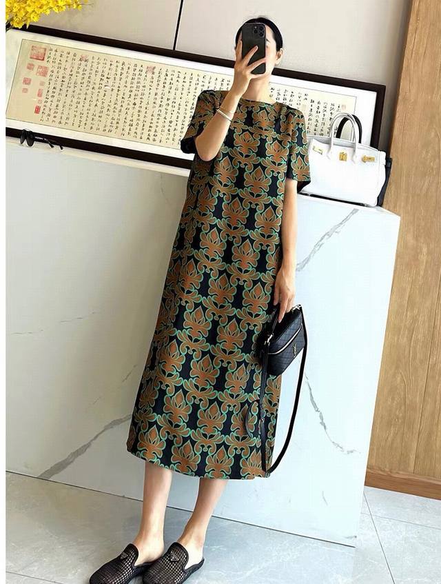 真丝重磅斜纹绸印花连衣裙、高端轻奢复古印花、版型宽松大气 S Xl