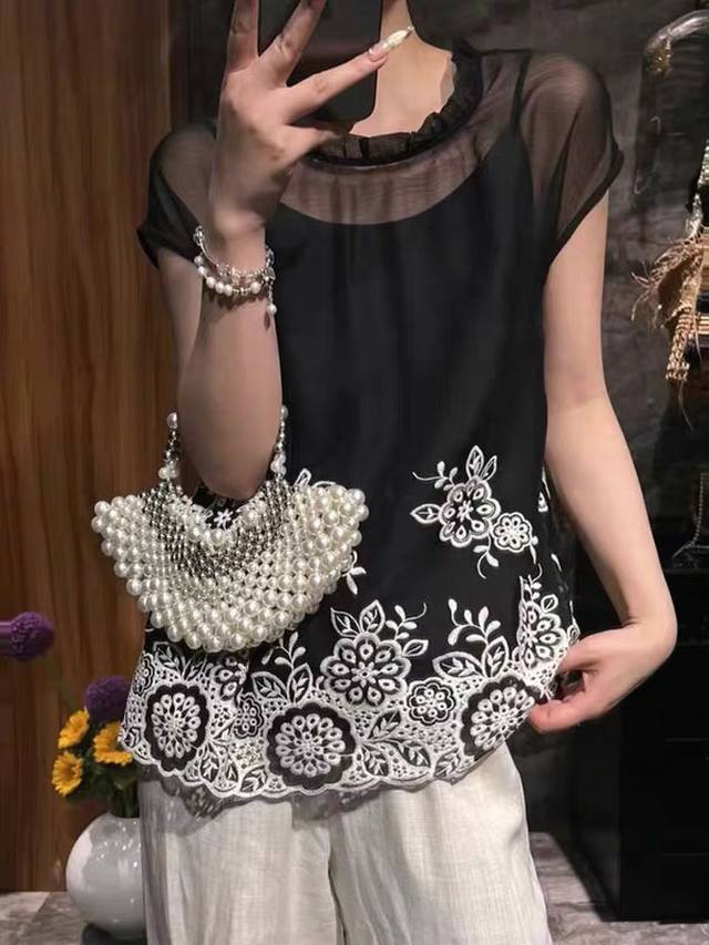 乔其纱刺绣衬衫、下摆重工刺绣，非常耐看 配吊带 S Xl
