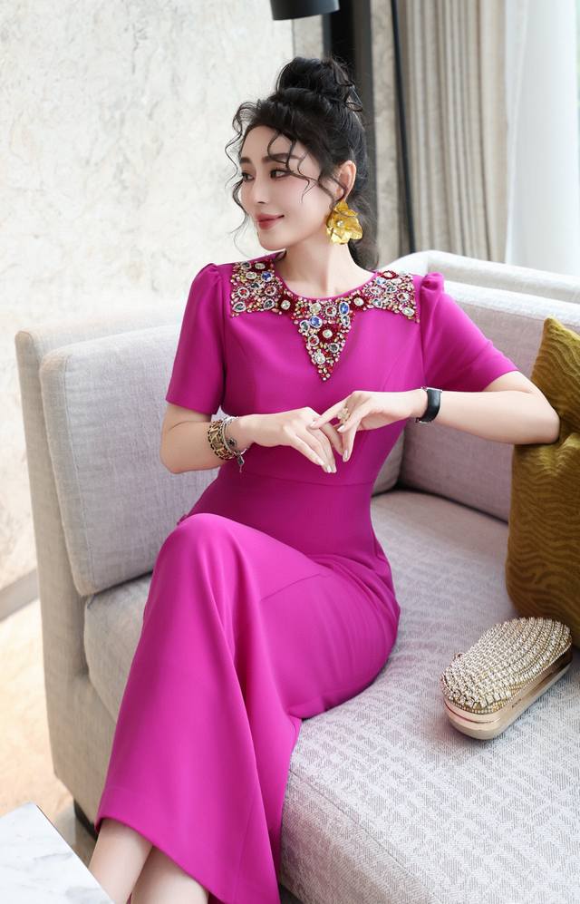 新款连衣裙,尺码：S-Xxxl