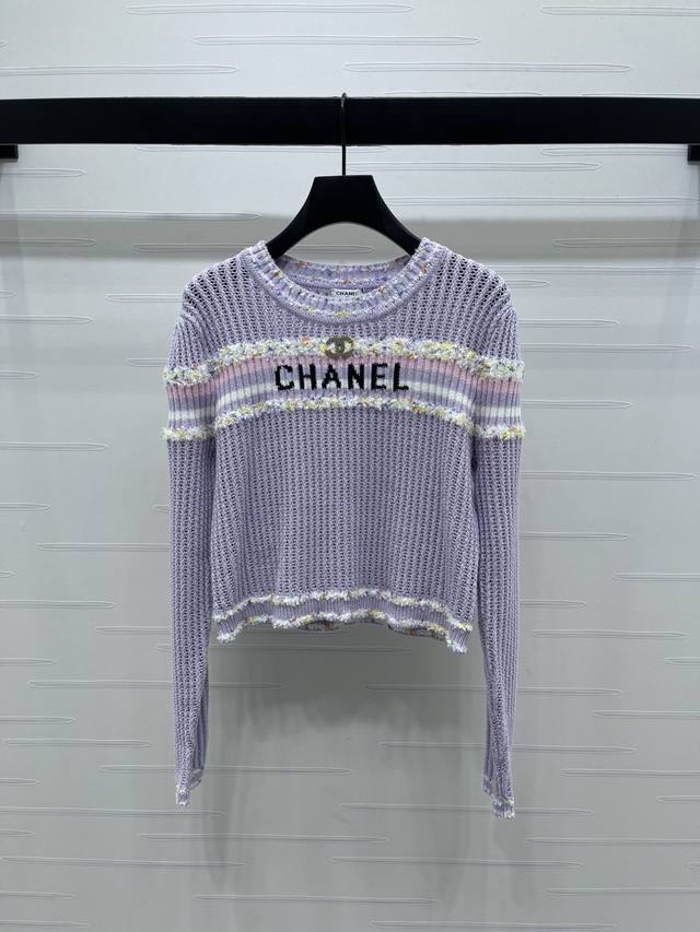 上新原单高端品质 Chane* 2025早秋最新系列！撞色镂空针织长袖毛衣！定制羊毛纱线织造 透气舒适 弹力好穿 圆领针织短袖剪裁通体利用镂空钩针肌理交织 勾勒