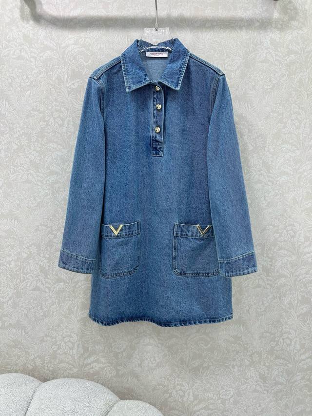 Valentin*25新款牛仔长袖连衣裙 丹宁洗水牛仔时髦低调气质又奢华高级！翻领H版型版型百搭不挑人，口袋V字母金属装饰 定制五金 原版定制面料做工品质看细节