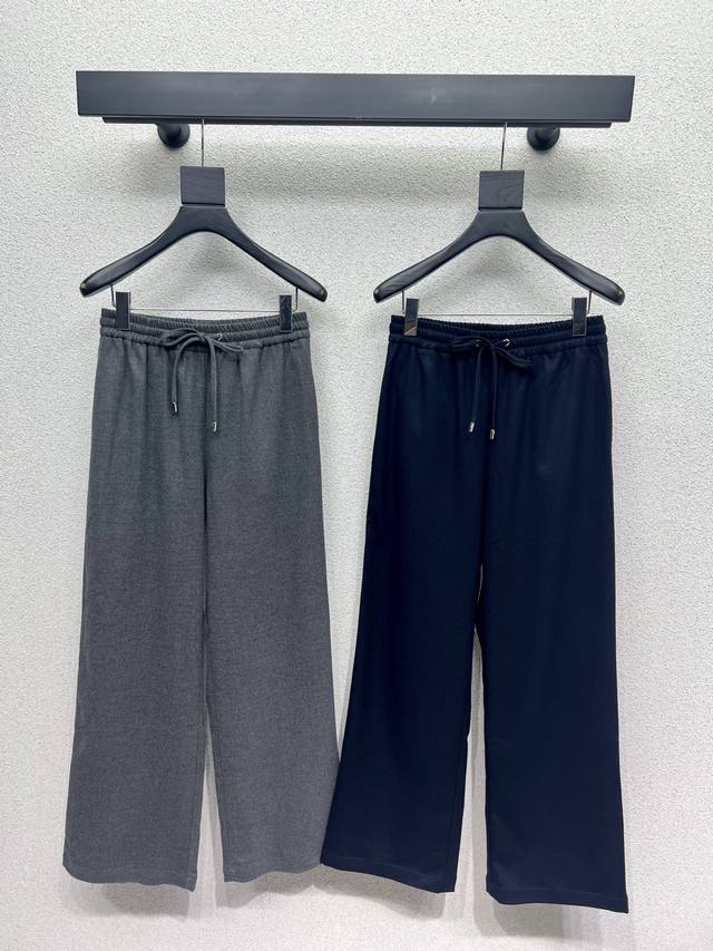 Miu家休闲长裤 细节美到爆！精美又日常，轻松驾驭！质感棒棒哒！减龄 时髦休闲少女感，强推 高品质 两色 尺码Sml.