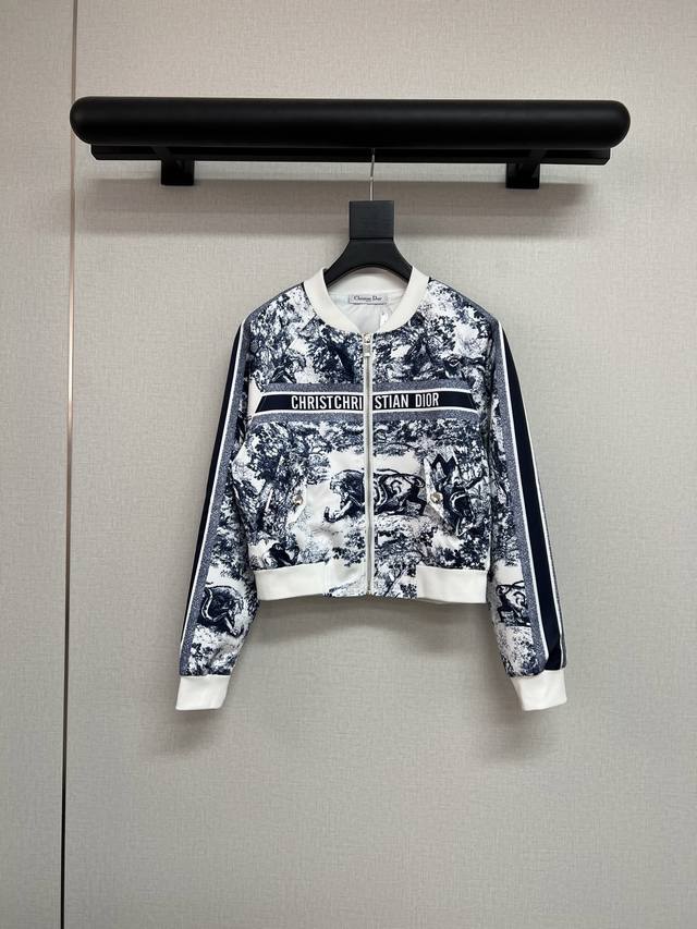 高品质Dio*2025秋冬新款棒球服小外套 丛林动物蓝色调风格 双口袋设计 单品Sml.