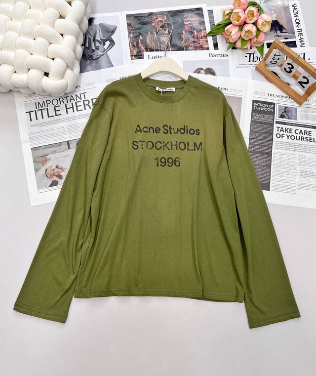 春夏 Acne 做旧字母长袖T恤翻单出货啦！是Acne Studios的经典之作。简约而不失个性的字母印花，“Acne Studios Stockholm 19