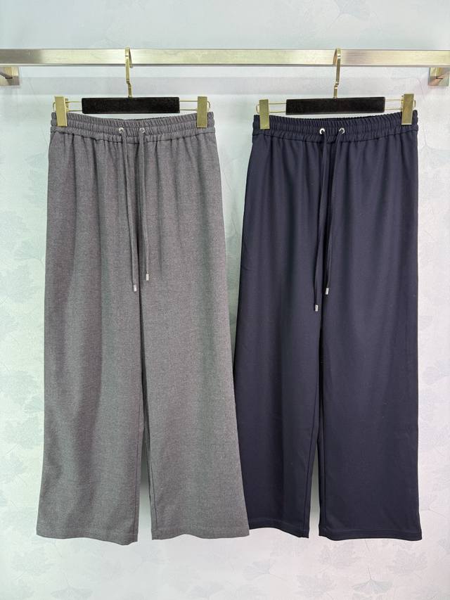 Miu* 25新款净色秋款阔腿裤 简约风气质阔腿休闲西裤 腰头抽绳 后口袋Logo点缀 舒适感高级感看得见 必入的百搭阔腿裤 女神必入神器！ 减龄少女风气质优雅