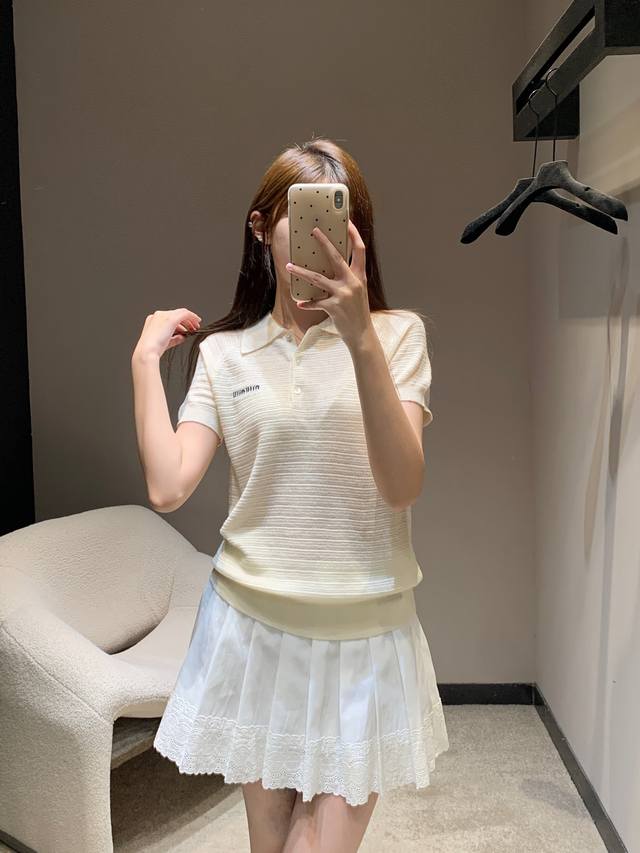 Miumi* 25Ss早春新款 知识分子分缕空Polo领小上衣丨独家Yb开发！高版出品！进口山羊绒桑蚕丝混合纱线细腻舒适，缕空清凉感气质少女风小短款设计减龄甜美