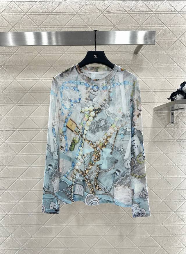 Acne Studio* 2025新品上架 修身圆领打底衫 定制Yb进口网纱材质 清透舒适 弹力十足 圆领长袖打底裁剪 领口螺纹包边 通体微透水蓝色打底 老钱感