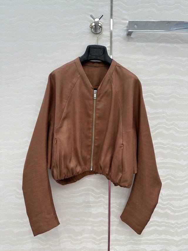 独家首发高端原单品质25Ss早春新品！Lp高智感穿搭长期主义夹克外套！定制进口天丝亚麻人字纹面料质感细腻舒适！气质V领落肩香蕉袖版型慵懒随性的高级单品。弧形剪裁