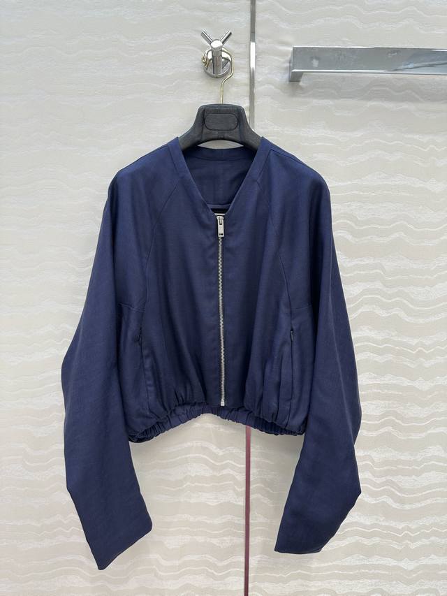 独家首发客定原单品质25Ss早春新品！Lp高智感穿搭长期主义夹克外套！定制进口天丝亚麻人字纹面料质感细腻舒适！气质V领落肩香蕉袖版型慵懒随性的高级单品。弧形剪裁
