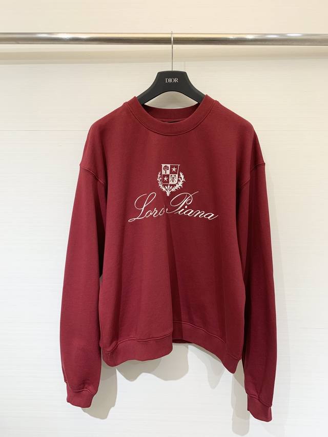 L 25Fw早秋新款 字母Logo刺绣圆领卫衣 落肩宽松慵懒版型 面料厚实挺阔有型 袖口弹力螺纹设计 多种穿搭 宽松舒适无束缚感 满满的随性酷辣风 三色Sml
