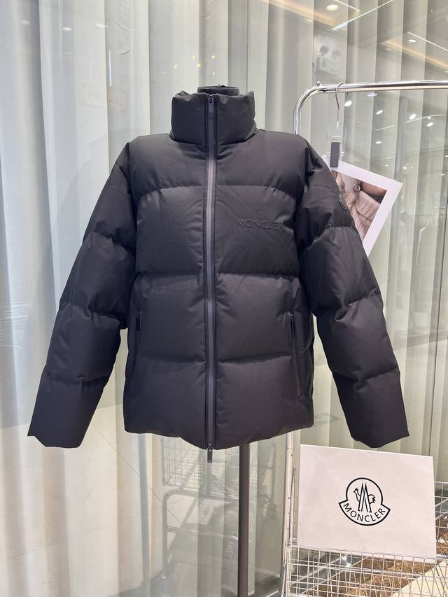 Moncler蒙口Misonet男士短款羽绒夹克外套，宽松版型百搭不挑人，男女同款，原版定制国标90白鸭绒填充！ 颜色：黑色 棕色 码数：123456