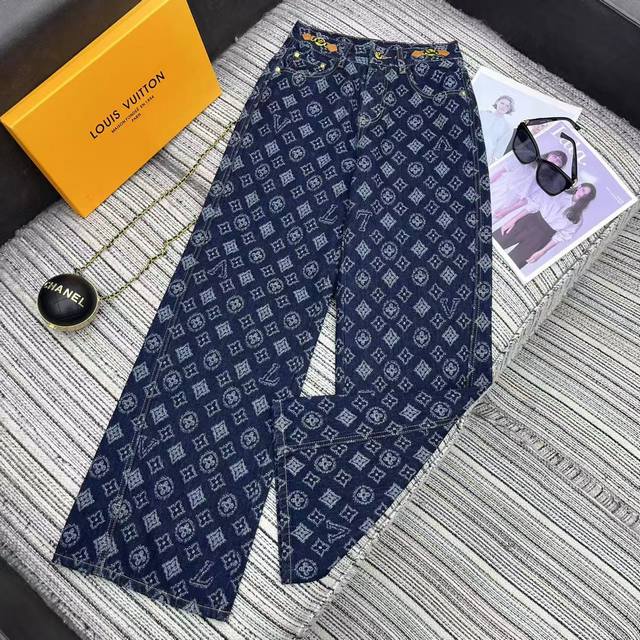 强烈推荐 25年早秋系列 Lou*新款提花Logo牛仔直筒裤 Sml