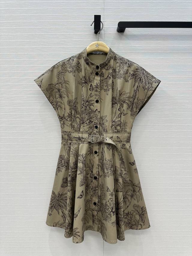 高端品质Dio*25新品 榛果色茹伊印花圆领扣饰连衣裙！重新诠释 D家经典丛林动物图案。定制进口高密度纯棉面料，系腰带设计褶皱腰身经典A型大裙摆浪漫气质优雅迷人