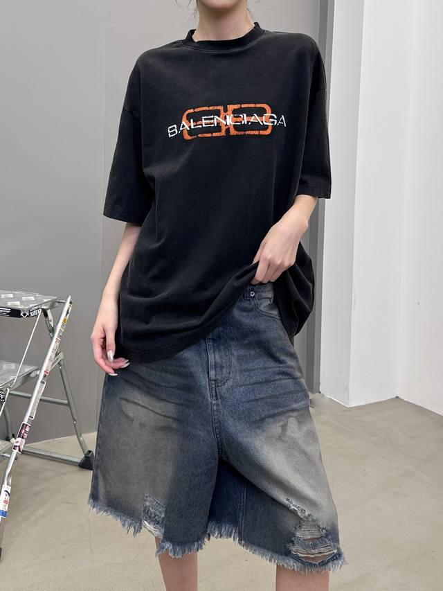 巴黎 ｜ 新款短袖T，成衣洗水炒色加多色印花工艺，男女同款，尺码Sml