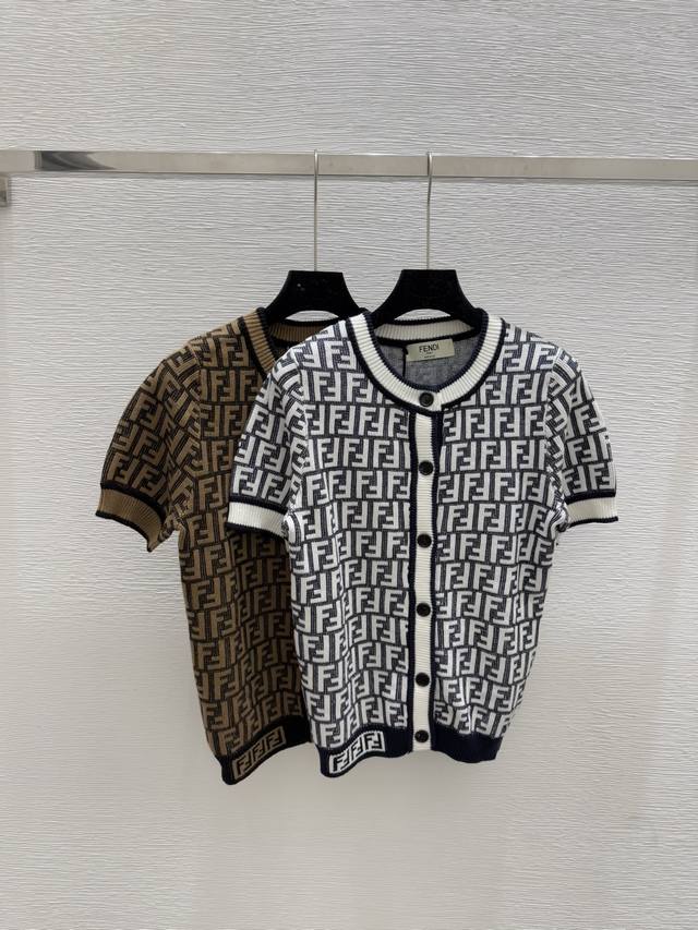 F家 夏季新款 老花圆领针织短袖开衫 颜色：白色 咖啡 尺码：36.38.40