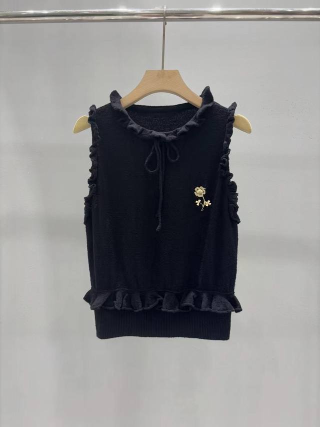 上新 Chanel 25秋冬新款 荷叶小花边无袖上衣 码数：Sml