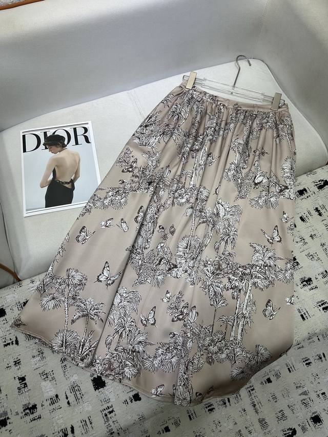 Dior* 2025新款半裙 小蜜蜂刺绣装饰 印花面料 面料柔软舒适 高品质 单色 Sml