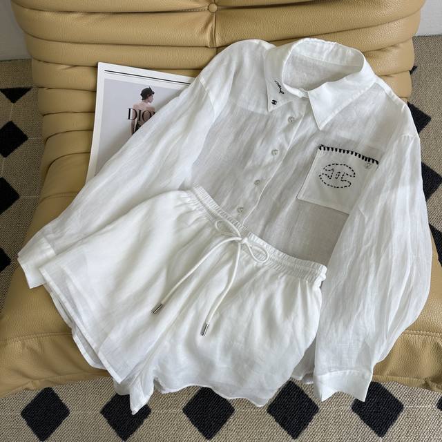 早秋上新 25Ss Chan**天丝亚麻棉薄料套装 上身超级舒服 衬衫包容性强 搭配松紧腰头短裤 一套不费脑搭配 上身舒适显瘦 完全不挑人穿 日常出游遛弯都超级