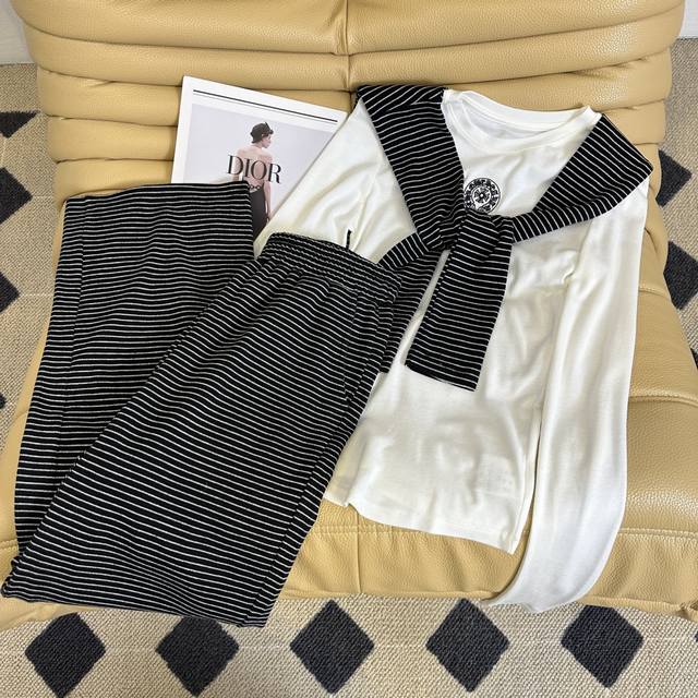 早秋上新 25Ss ～潮牌条纹刺绣三件套装休闲套装 披肩两件套上衣松紧腰阔腿裤 一套给你们搭配好了 轻松出街 简洁的设计非常好穿 上身轻松遮肉显瘦 纯棉面料 黑