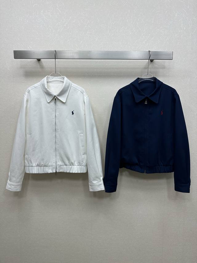 25Ss Polo 秋冬新款 翻领外套！休闲名媛减龄少女 拉链短款设计 胸前刺绣Logo 定制五金配件 版型上身超显瘦 白富美必入高级时髦单品，做工品质看细节。