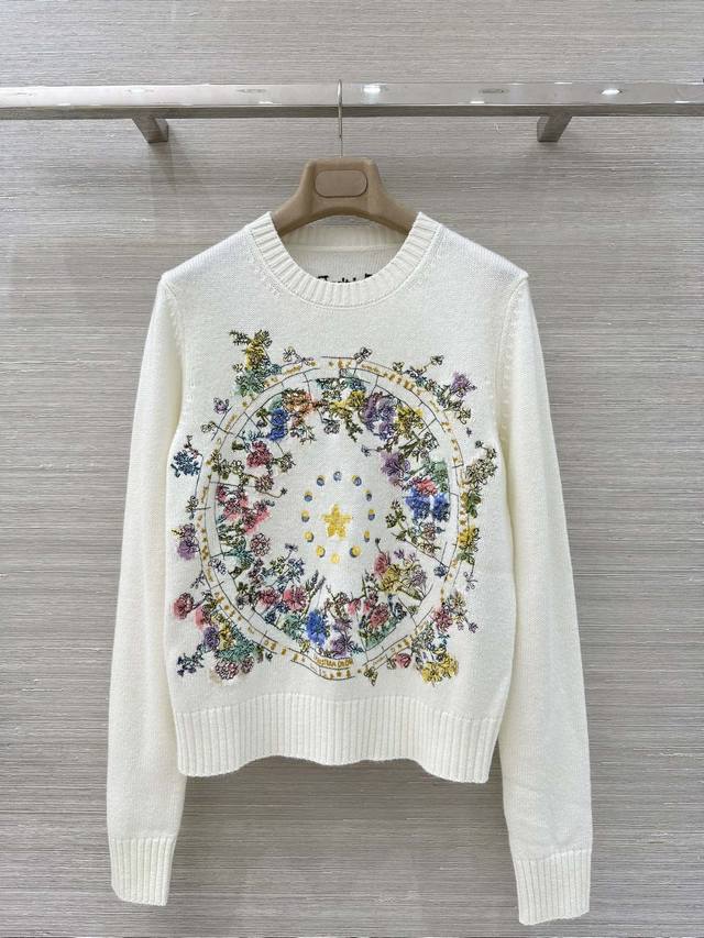 高端原单品质Missd秋冬新品限定系列，绝美花幸运星罗盘图案刺绣羊绒毛衣！进口100%羊绒纱线质量超赞！瑞士机满幅重工多色定位刺绣工艺花系列超美。白富美必入！奢