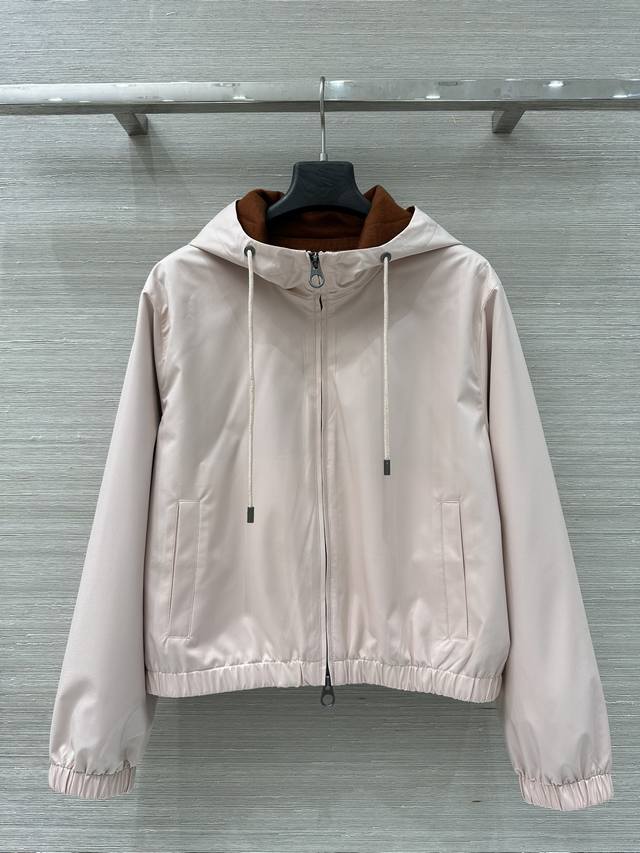 独家首发，高端原单品质 Lp 秋冬新品，旅行者系列防风连帽外套！松弛感的老钱风穿搭！衣橱必备叠搭单品！进口面料轻盈透气又抗皱，质感超赞！柔软细腻的针织里衬，宽松