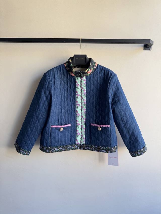 Valentin* 新款外套，中式风格设计，牛仔棉服外套ＳＭＬ.