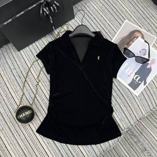 强烈推荐 25年早秋系列 Ysl*新款翻领短袖丝绒上衣 金属Logo点缀 2色Sml