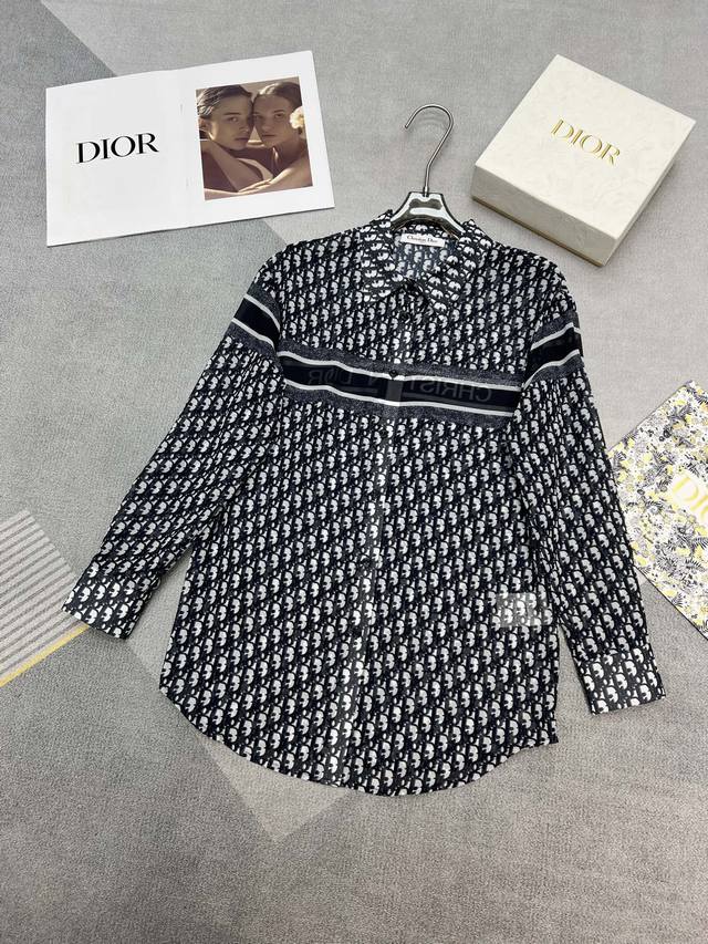 高品质 Dior2025夏季新款防晒衣衬衫定位印花轻盈微透面料性感时尚大牌范高品质