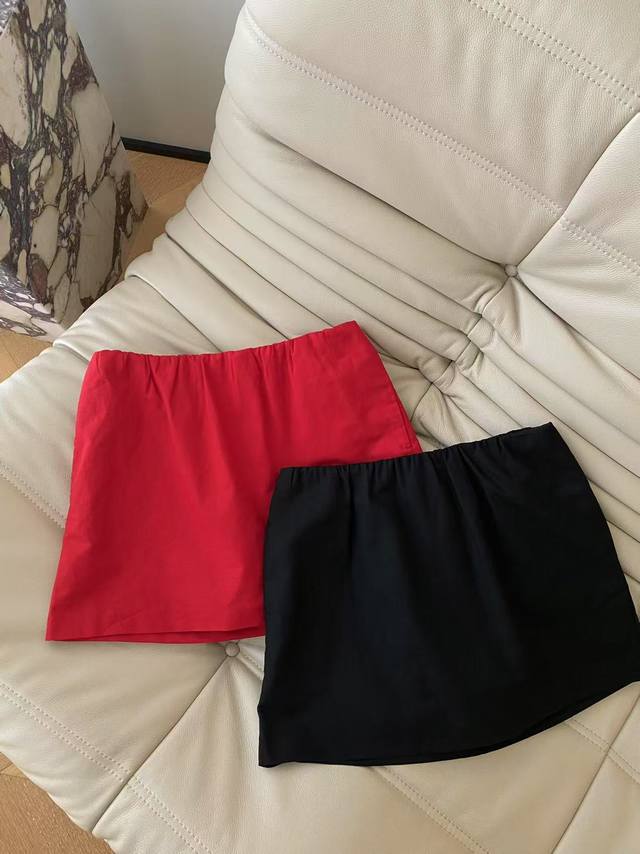25Ss春夏 亚麻棉Mini裤裙 中腰式外裙子内裤子的设计自带时髦叠穿上身效果 搭配不拖沓 休闲 正式场合日常通勤轻松驾驭2色3码
