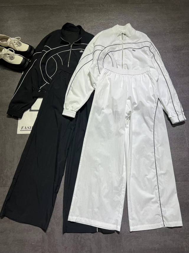套 Alo*爆款运动套装出货，休闲版型，心机阔腿设计裤子，上身超级无敌遮肉，上身拉长腿型，人手必备款，两色Sml