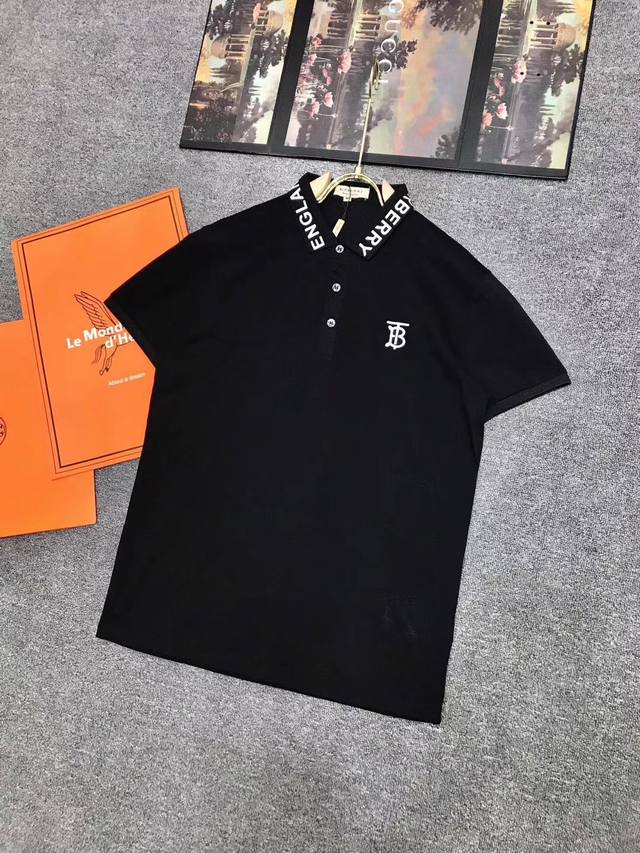 巴宝莉 原单男士休闲短袖T恤， 新品，定制胸前顶级刺绣Logo 工艺、搭配整件细节 品质及剪裁设计都堪称一流，定制进口丝光珠地棉面料！型格十足，配色轻熟百搭。M