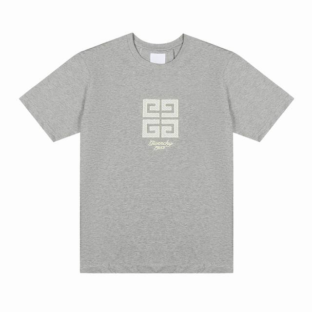 Givenchy*纪梵希 Givenchy*纪梵希4G网布绣花短袖T恤 -定制270克32支全棉双纱紧密爽滑面料 布面干净 布纹清晰 手感非常细腻扎实 更加力挺