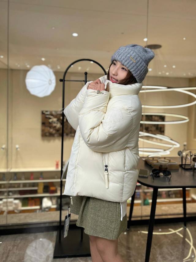正品级 迈凯奇云朵泡芙面包服 鹅绒版 Mackage 迈凯奇云朵摩登系列面包服男女同款短款 云朵Mackage 迈凯奇云朵摩登系列 面包服男女同款短款 邓超跑男