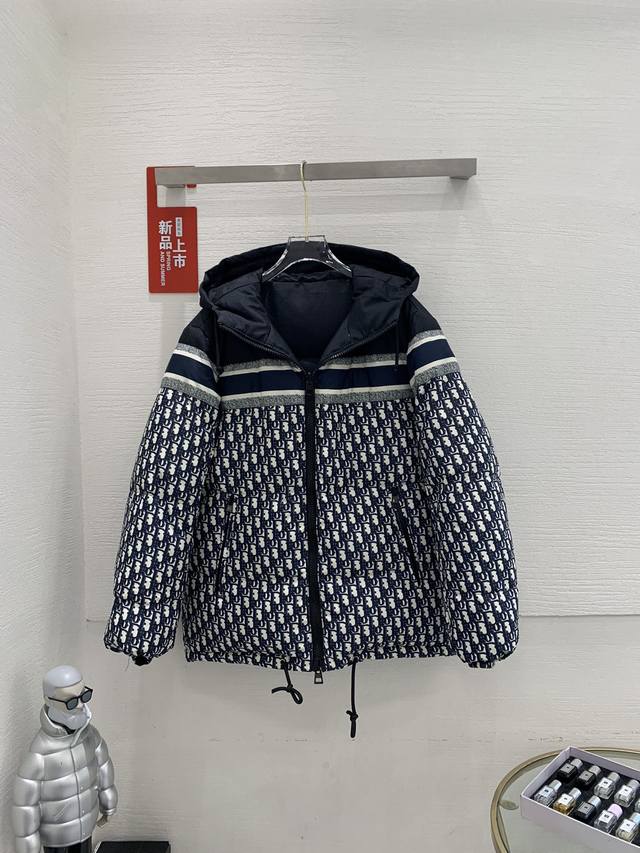 Dior 迪奥 秋冬爆款Dio*秋冬经典老花羽绒服双面穿，必买款！男女同款 国标可检测90白鸭绒，本季经过玛丽亚 嘉茜娅 蔻丽 Maria Grazia Chi