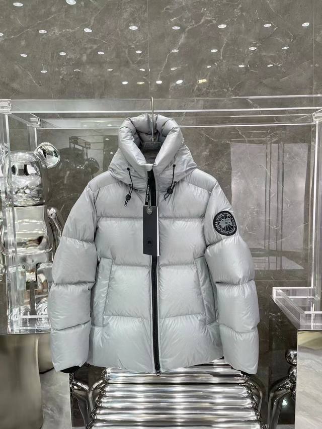 Canada Goose 加拿大鹅 限定新款Crofton泡芙羽绒服 顶级版本 全网独家 顶级版本，天花板级别 Crofton 松软大面包， 最新款式，防寒效果