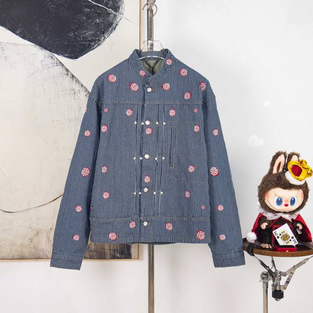 Zp版本［独家供应］ Louis Vuitton 条纹刺绣牛仔长裤 面料：采用色织牛仔棉纺织条纹布，克重为360克。 面料：内衬采用高密梭织纱匹棉布，克重为20