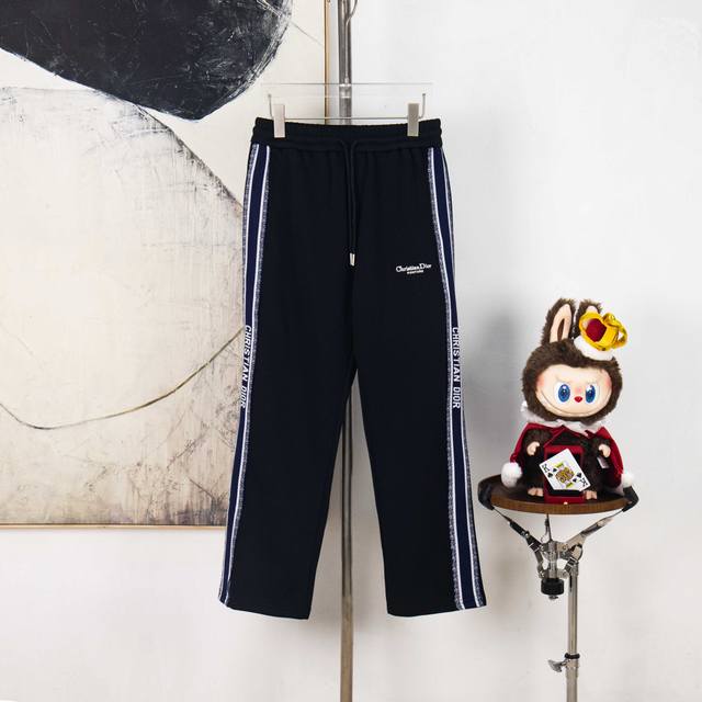 Zp版本［独家供应］ Dior迪奥小标刺绣侧边织带直筒长裤 男女同款 官网细节一致 全套包装 三标齐全 防潮纸 区别市场通货 随意对比 情侣款 不起球 不掉色
