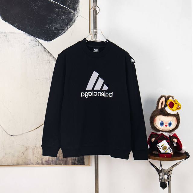 Zp版本［独家供应］ 巴黎Ad联名Logo字母刺绣肩标圆领卫衣 黑白藏三色 面料采用400克毛圈高克重95棉5氢纶1×1双纱洗一辈子都不会变形的 男女同款 官网