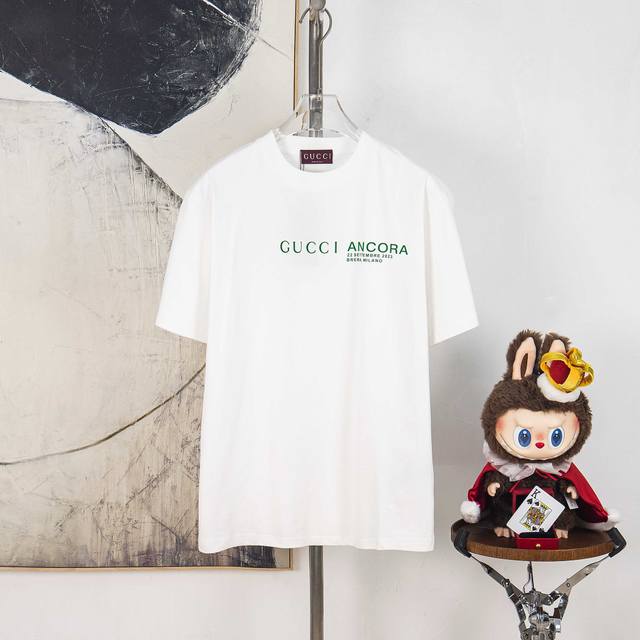 Zp版本［独家供应］ Gucci 古驰 300克圆领短袖T恤 品牌经典 绒面 简约 字母Logo压花工艺 官方同步 高版本 高品质 时尚个性 百搭潮流 纯原品质
