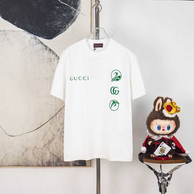 Zp版本［独家供应］ Gucci 古驰 300克圆领短袖T恤 品牌经典 绒面 滑雪 字母Logo压花工艺 官方同步 高版本 高品质 时尚个性 百搭潮流 纯原品质