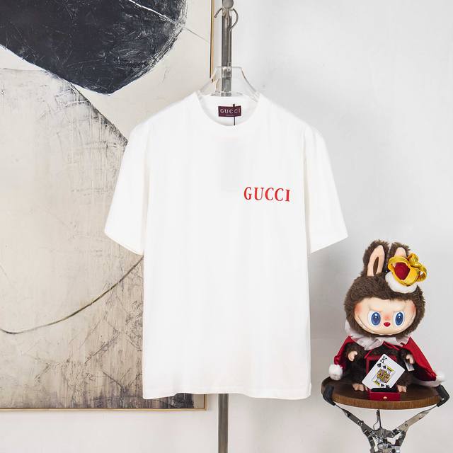 Zp版本［独家供应］ Gucci 古驰 300克圆领短袖T恤 品牌经典 胶印 简约 字母Logo压花工艺 官方同步 高版本 高品质 时尚个性 百搭潮流 纯原品质