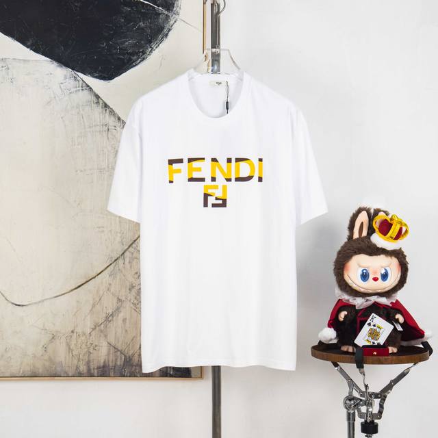 Zp版本［独家供应］ Fendi 芬迪 270克圆领短袖T恤 品牌经典 拼色立体胶印字母Logo压花工艺 官方同步 高版本 高品质 时尚个性 百搭潮流 纯原品质