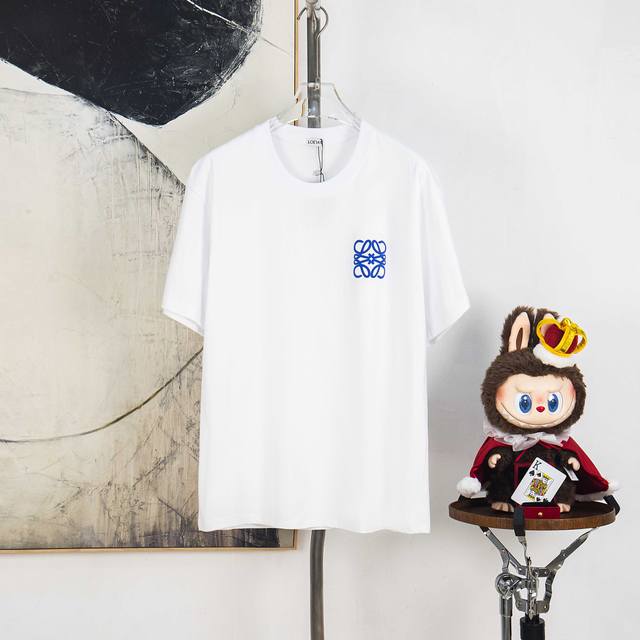 Zp版本［独家供应］ Loewe 罗意威 270克圆领短袖T恤 品牌经典 立体凹凸褶皱发泡 字母Logo压花工艺 官方同步 高版本 高品质 时尚个性 百搭潮流